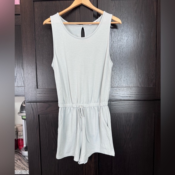 wasabi and mint Pants - Light Gray Sleeveless Romper